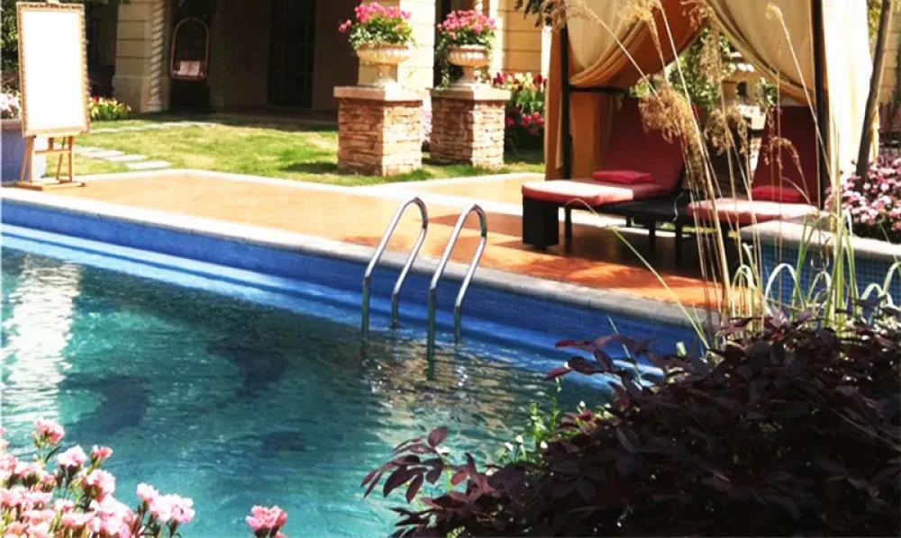 ��Ӿ��ˮ���óͷ�װ��,Ӿ��ˮ��