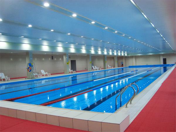 ѧУ��Ӿ��ˮ�ʴ��óͷ�